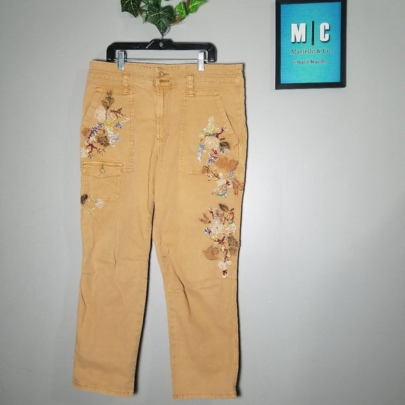 Anthropologie Wanderer Embroidered Cargo Pants - Picture 2 of 11